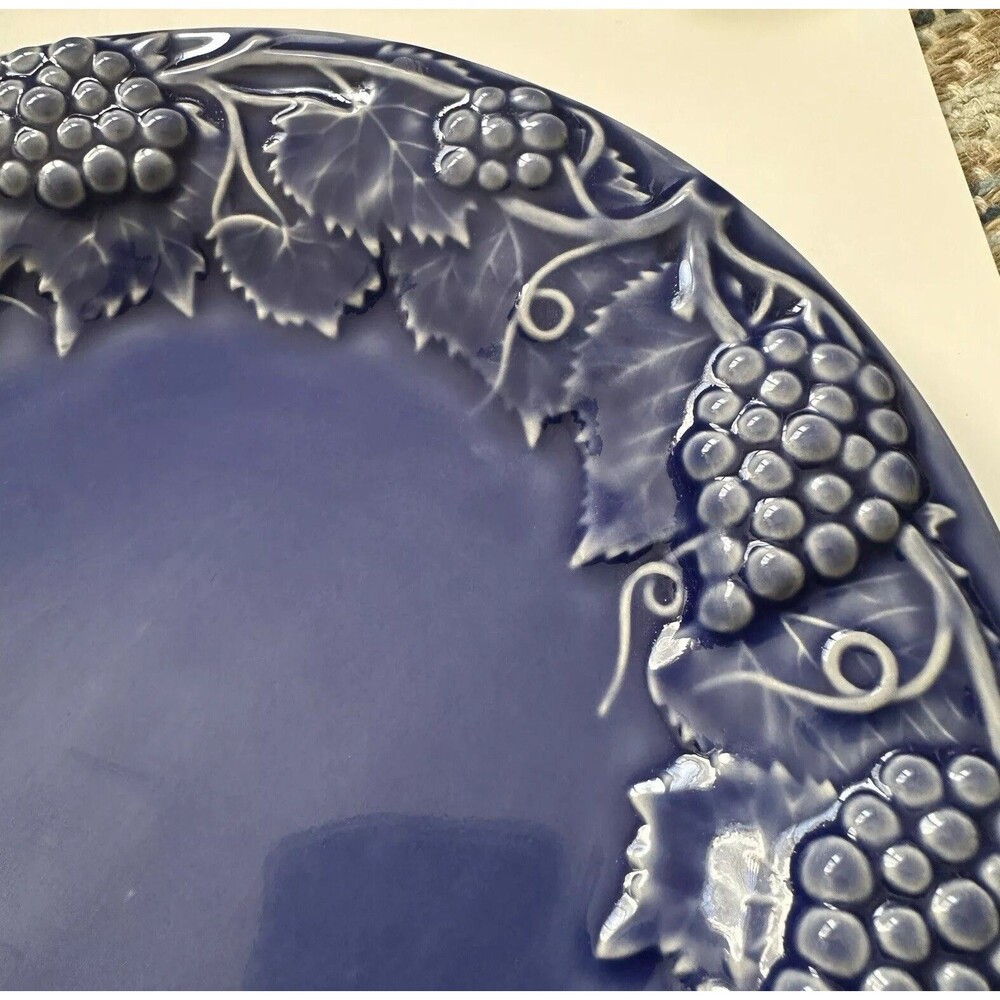 Set Of 2 Bordallo Pinheiro Cobalt Blue Grapes, Vine, Leaves 9.4” Luncheon Plates - Picture 13 of 15